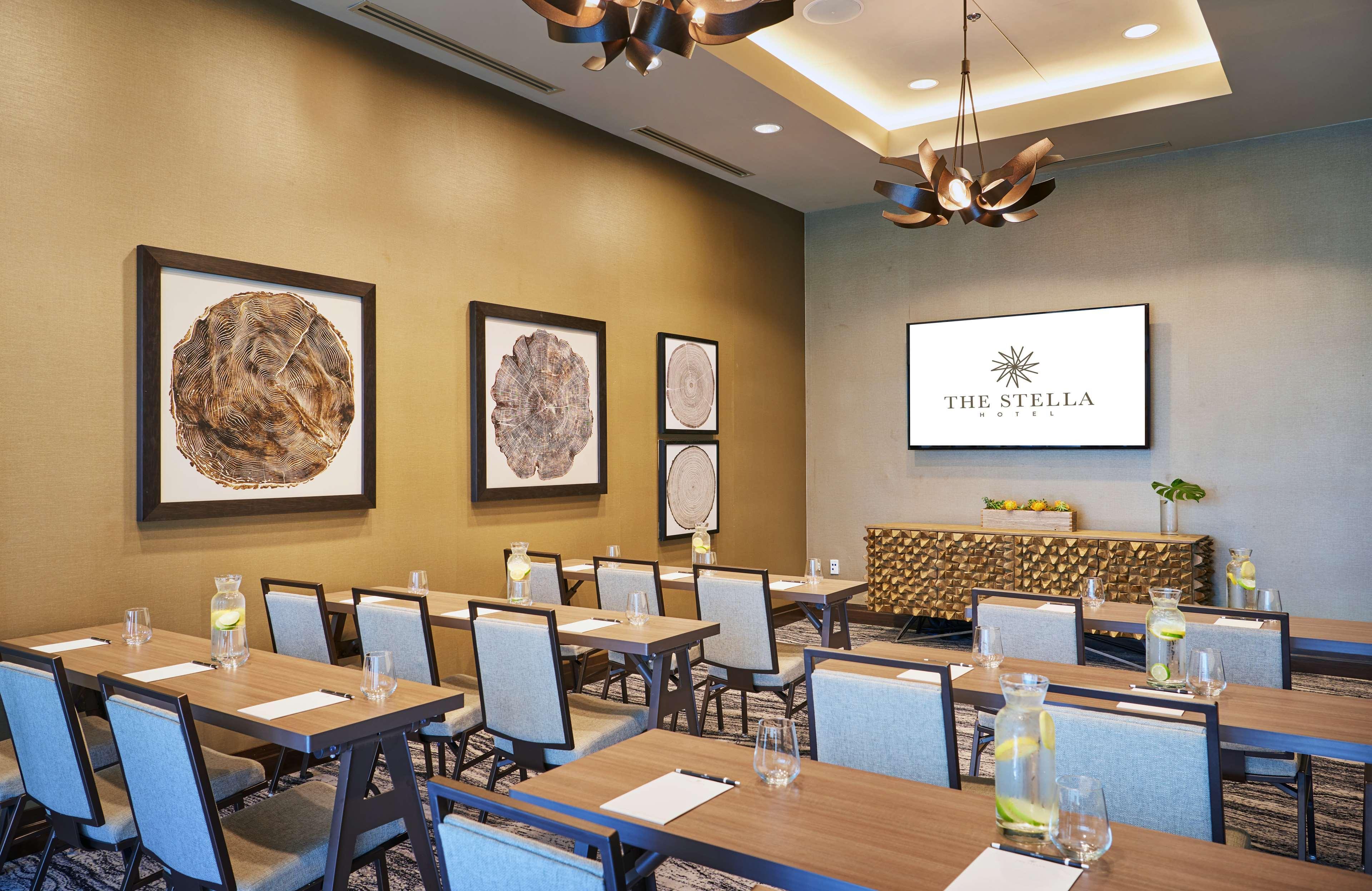 The Stella Hotel, Autograph Collection Bryan Ngoại thất bức ảnh