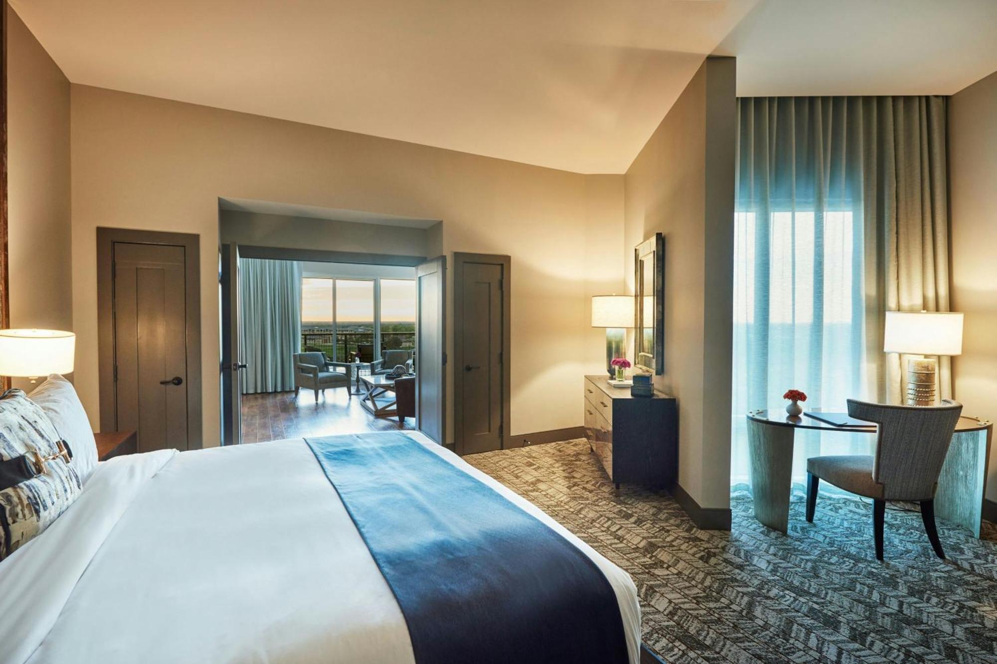 The Stella Hotel, Autograph Collection Bryan Ngoại thất bức ảnh